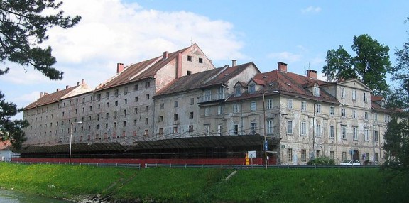 799px-Cukrarna-Ljubljana