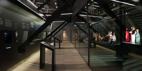 File:Museum of Puppetry 2015 interior.jpg