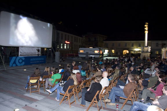 Open air screening at the main square in Ljutomer during the Grossmann Film and Wine Festival 2007