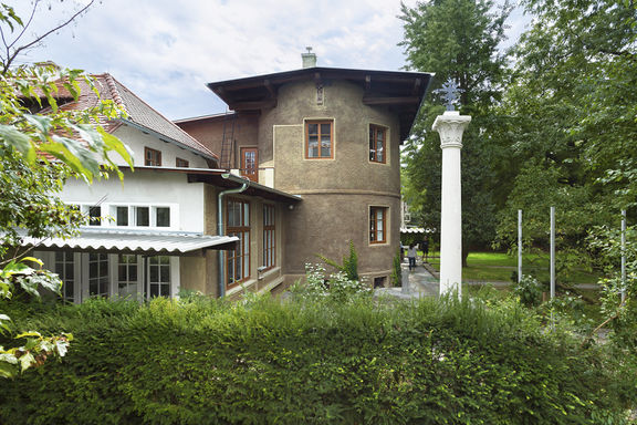 File:Plecnik House 2015 exterior Photo Andrej Peunik.jpg