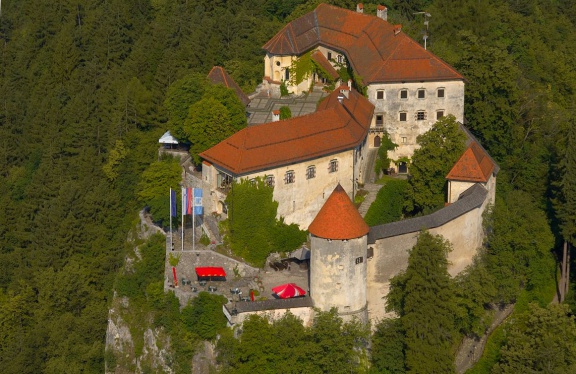 File:Bled Castle 2007 03.jpg