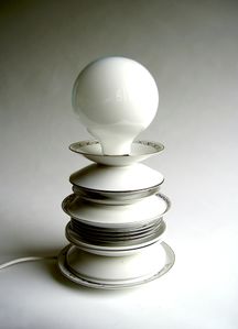 <!--LINK'" 0:114-->, <i>Stacked plates lamp</i>, Malin Lundmark, 2003