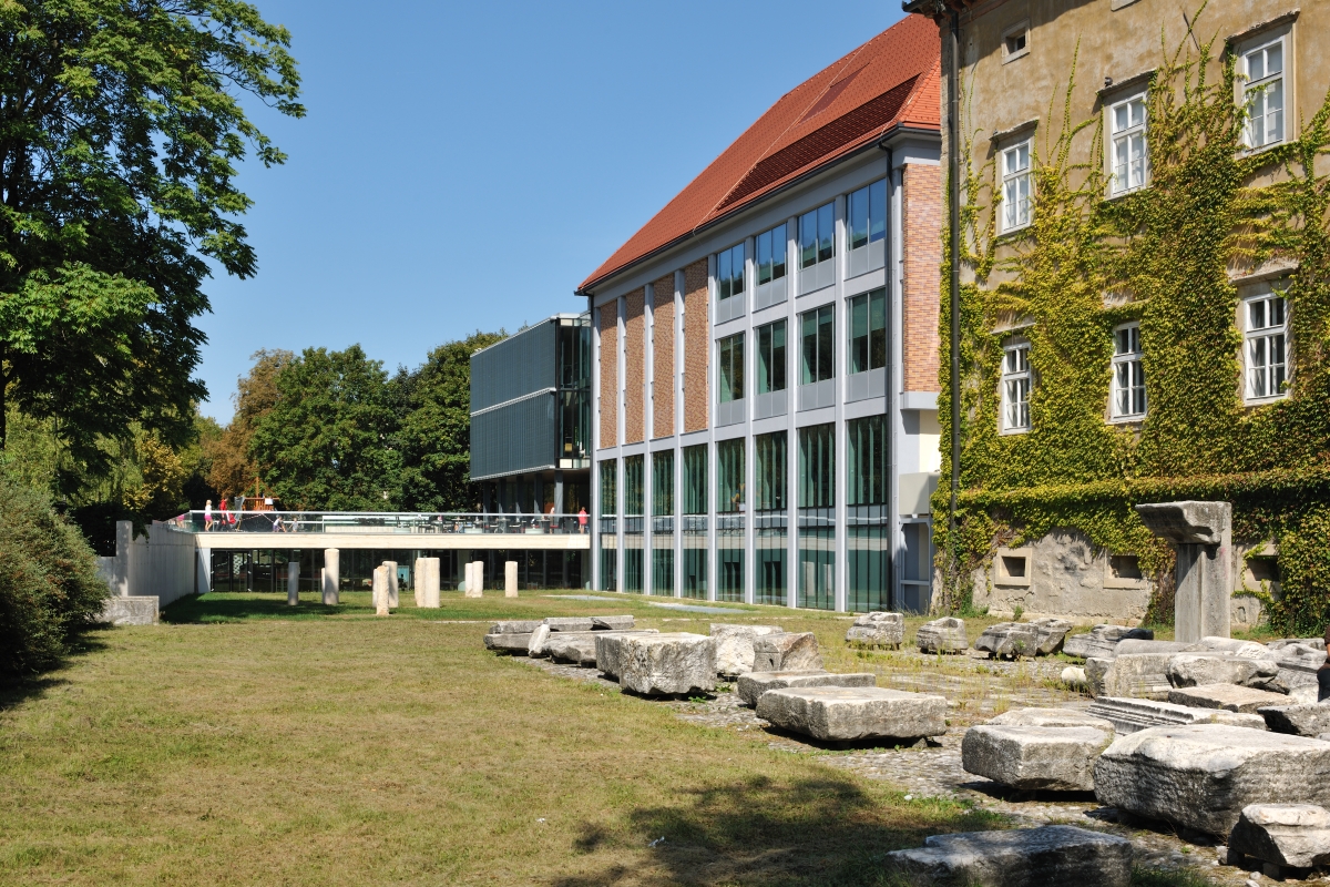 STVAR architects 2011 Celje Central Library exterior.JPG