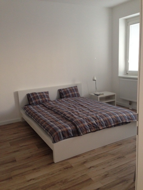 Slovene Arts & Culture Residency Vienna 2014 bedroom.jpeg