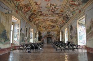 <!--LINK'" 0:50--> frescoes in the knights' banquet hall in <!--LINK'" 0:51--> depict the evolution of architecture from antiquity to the Renaissance