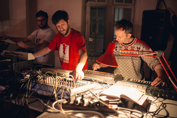 The analogue acid trio Niplodok performing at Strictly Analog Festival, 2014