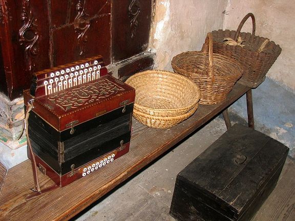 Kavcnik Homestead 2007 Domestic items Photo Janez Novak.jpg