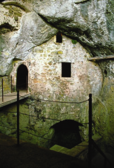 Predjama Castle, 2006