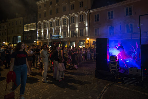 Open-air event produced by Pritličje, Sonica International Festival of Transitory Art , 2018.