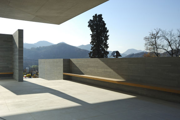 The Farewell Chapel at the Teharje cemetery designed by ARK Arhitektura Krušec, 2007