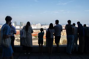Guided tour of the TR3 high-rise and Trg republike (Republic Square) in Ljubljana, <!--LINK'" 0:276--> 2023. Author: Špela Koščak