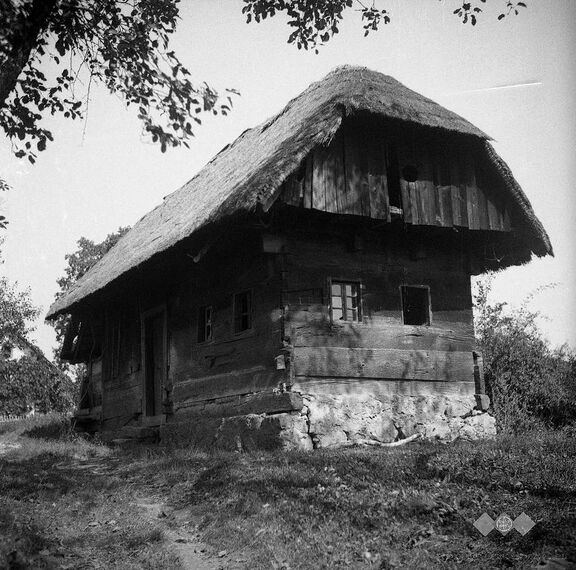 Štenova kajža, Grm, 1950. From the collection of Slovenian Ethnographic Museum