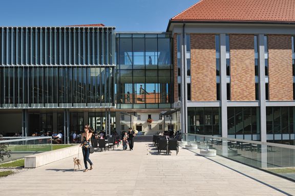 STVAR architects 2011 Celje Central Library river entrance.JPG