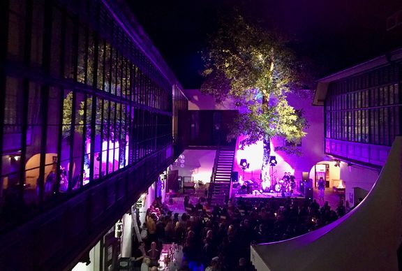 The stage in front of Art club & cafe Wetrinsky is enclosed by the inner courtyard of the Vetrinj mansion, 2017
