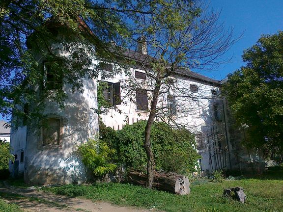 Louis Adamič Memorial Room is located in the tower of this building where Adamič lived as a child. He emigrated to America at age 15 shortly after being expelled from school for taking part in student demonstrations against the ruling Austrians