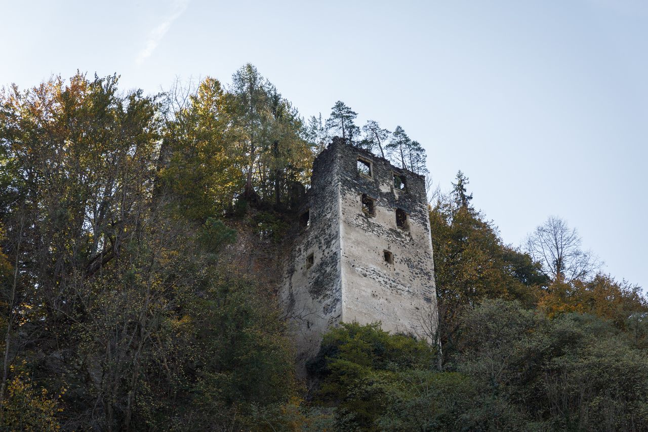 File:Castle Pukstein 2019 Ruins Photo Kaja Brezocnik.jpg