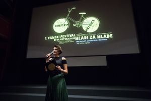 <!--LINK'" 0:637-->, 2016