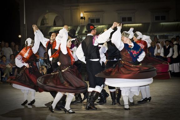 Mediterranean International Folklore Festival 2010 Dance performance Photo Boris Šušmak.jpg