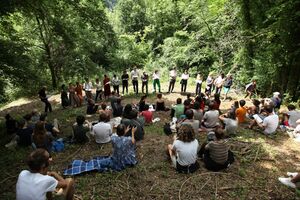 Presentation of <!--LINK'" 0:152--> magazine n. 7 in Topolò’s forest (summer 2021).