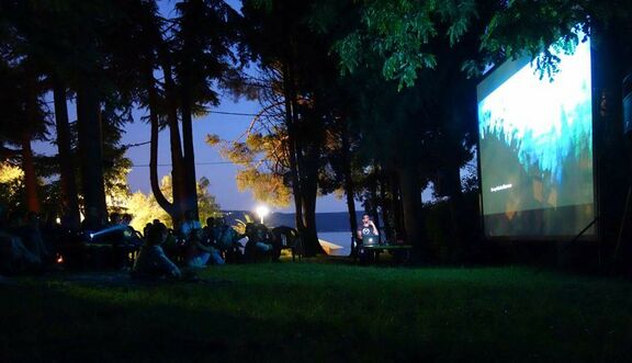 Screening of the Video on the Beach section, Kino Otok - Isola Cinema Festival 2014.