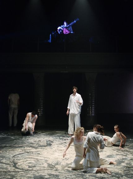 Sun City, intimate dance spectacle by Goran Bogdanovski, Fičo Balet, 2006.