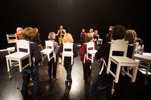 Mare Bulc's participatory mono performance <i>The First Altruistic Performance</i> at <!--LINK'" 0:21--> in 2018. Author: Nada Žgank