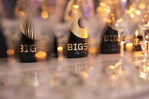 <!--LINK'" 0:359-->, 2019.