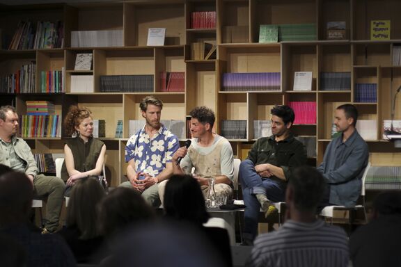 A conversation with participants of the event "Next! Young European Design: The Imperfect Future – WOOD: Design between Symbiosis and Standardisation" (Aedes Gallery, 2026). Photo: Michaela Schöpke
