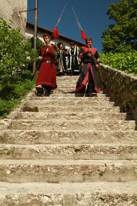 Clad in medieval costumes, the Knight Gašper Lambergar Theatre Group takes its audiences into the Middle Ages at <!--LINK'" 0:47-->