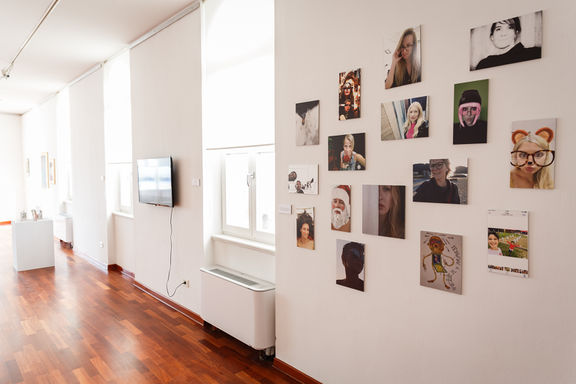 Group exhibition entitled SELFIE/sh/ME, Pečarič Gallery, 2020.