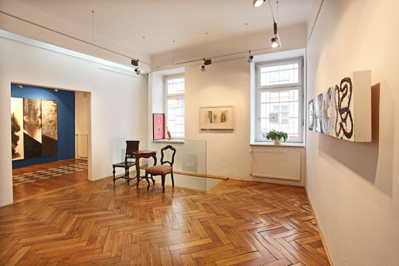 File:Zala Gallery interior Photo Marko Zaplatil.jpg