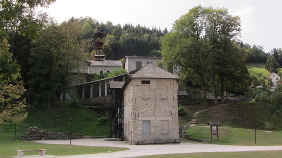 Idrija Mine Museum 2011 Photo Stephen Colebourne.jpg