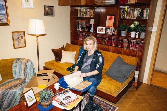 Photo of the performance Usedline (Sediments), directed by Žiga Divjak at Ljubljana City Theatre (MGL). In 2023, the play received a special award from the Week of Slovenian Drama. The jury commended the efficient staging process, and the audience awarded it as the best staging. Photo: Peter Giodani