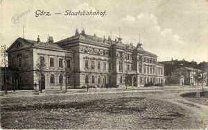 The building of today's Nova Gorica railway station, a postcard from the early 1920s. (Photo from the regional library portal <!--LINK'" 0:1-->.)