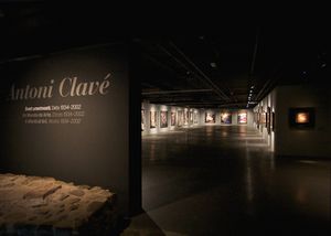 Antoni Clavé's exhibition <i>A World of Art. 1934-2002</i> in the <!--LINK'" 0:25-->, 2010
