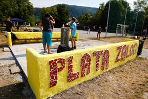 The project <i>Zalograd</i> in Zalog, the suburbs of Ljubljana, was related to the project "Public City", initiated by STEALTH.unlimited and the <!--LINK'" 0:73--> in 2012