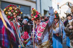 Meet traditional carnival characters: Ploughmen, <!--LINK'" 0:195--> in Ptuj, 2023. Author: Stanko Vozel
