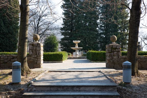 The terraced garden around the manor has been partly reconstructed in accordance with the data about its state in the 18th century.