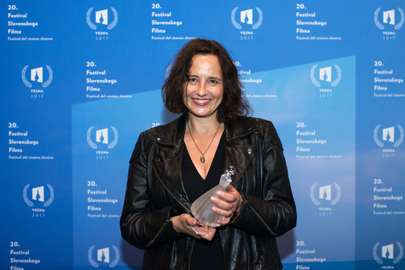Alenka Nahtigal, the winner of Vesna Award at 20. Festival of Slovenian Film at Portorož Auditorium.