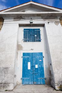Entrance to <!--LINK'" 0:84-->, 2020.