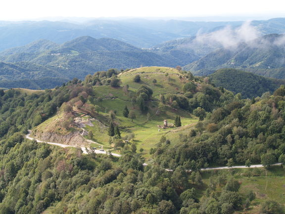 The Kobarid Historical Trail leads visitors to places in the surroundings of Kobarid where there are significant historical, cultural, and natural points of interest.