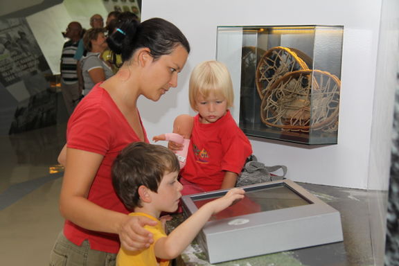 Slovenian Alpine Museum 2010 young visitors Photo Miro Erzen.JPG