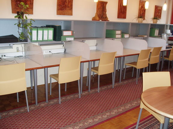 Regional Archives Maribor reading room.jpg