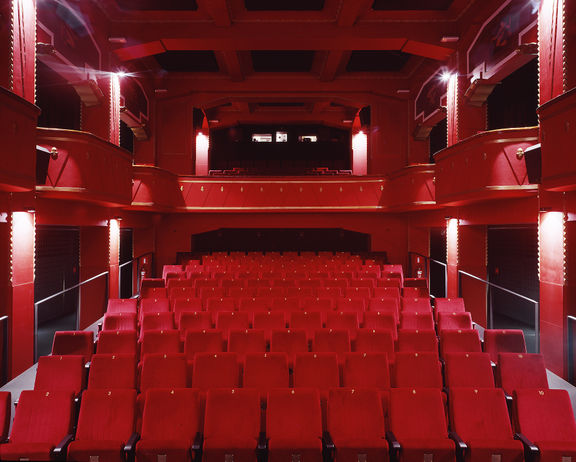 File:Kinodvor Cinema 2009 hall Photo Blaz Budja.jpg