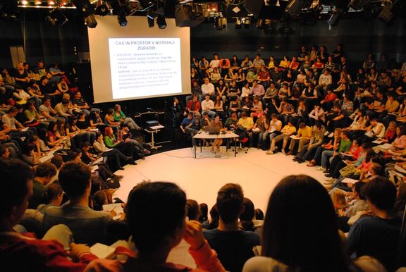 Comparative essay topics, a seminar about the Secondary School Graduation Essay led by Professor Nada Barbarič at Cankarjev dom, World Literatures - Fabula Festival, 2010