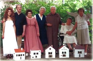 <i>All Together Now</i>, performers' group portrait. A synthetic performance produced by <!--LINK'" 0:144--> in co-operation with Old People's Home Center &ndash; Tabor. <!--LINK'" 0:145-->, 2000.