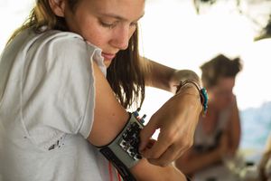 Sense Yourself Making project developed by Hannah Perner-Wilson at the <!--LINK'" 0:447--> 2018.