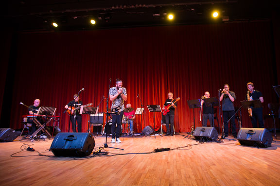 The opening concert for the Bled Festival 2016 belonged to Mladi levi, a legendary Slovene rock group founded in 1966 and recently joined by the vocalist Matevž Šalehar - Hamo. The gig took place at the Bled Festival Hall.