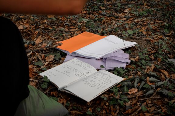 Summer school of the Academy of Margins, a collective learning experience in the village of Topolò (summer 2022). The reader of the summer school.