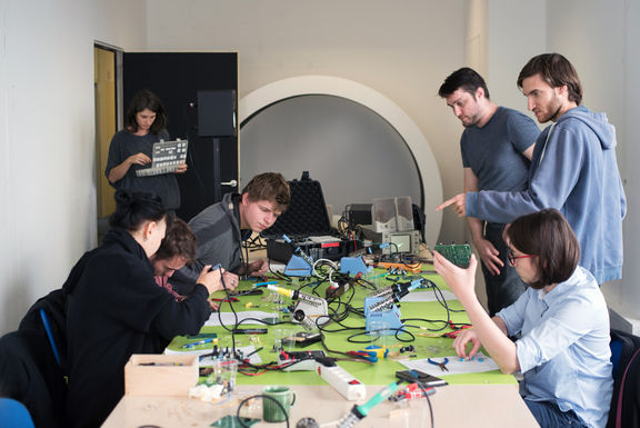 Osmoza 2018 Vector Hack Festival workshop Photo Katja Goljat.jpg